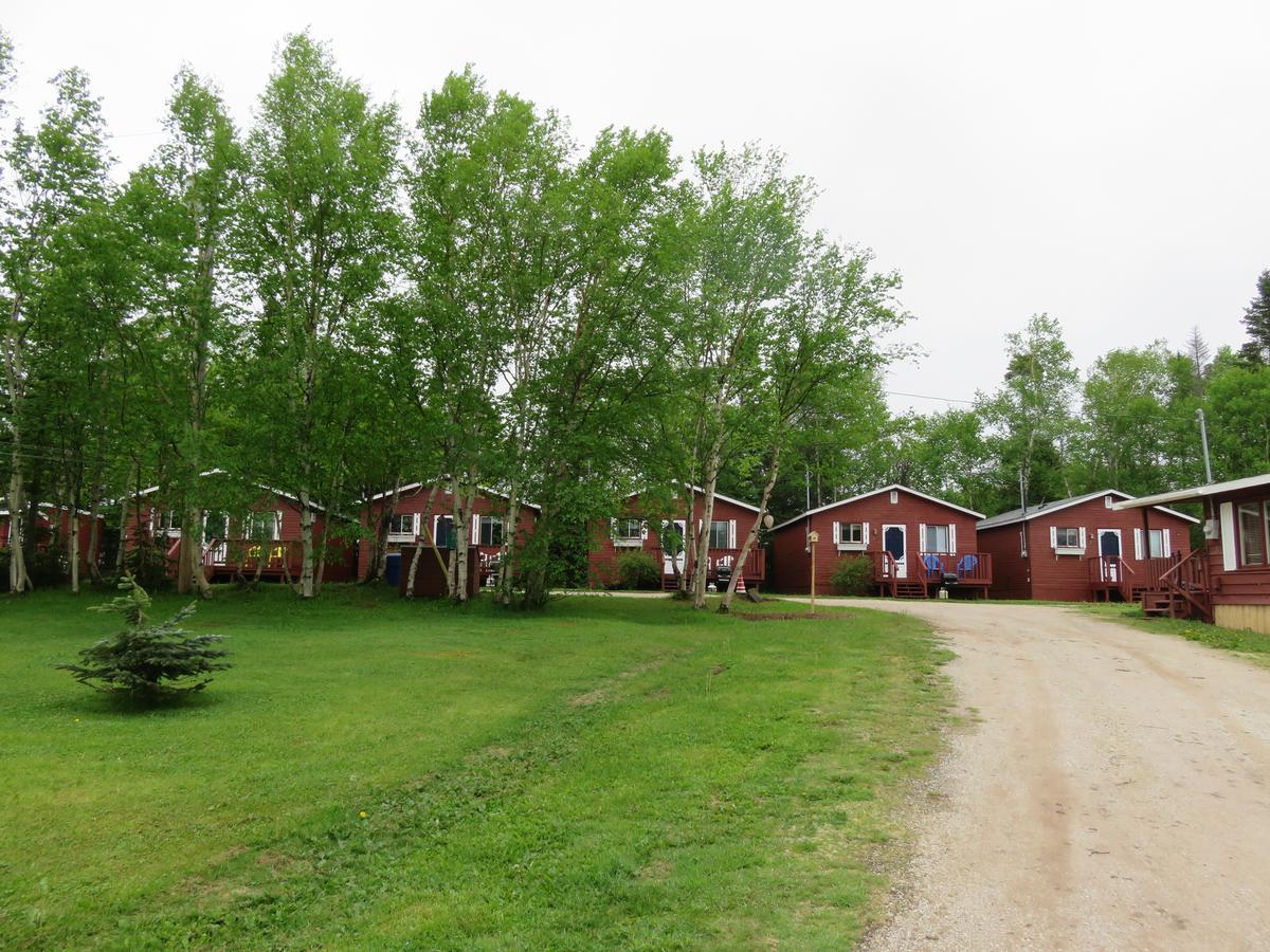Lush'S Cottages Cormack 외부 사진